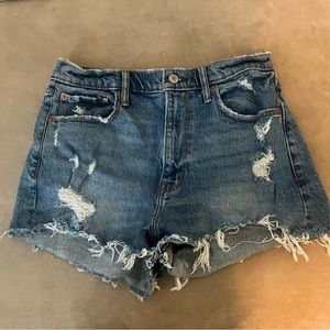 Abercrombie & Fitch High Rise Short